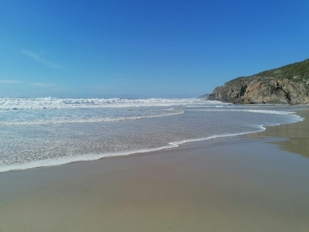 Playa de O Rostro en Fisterra, Costa da Morte