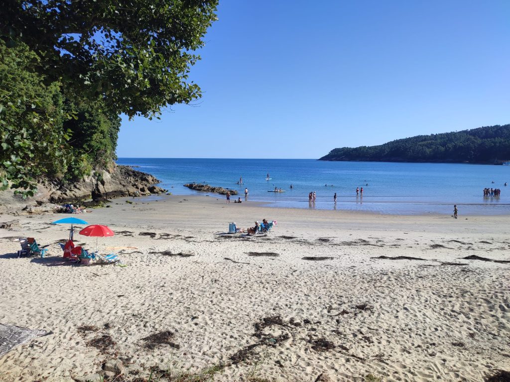 Vista general de la playa de Sardiñeiro, Fisterra