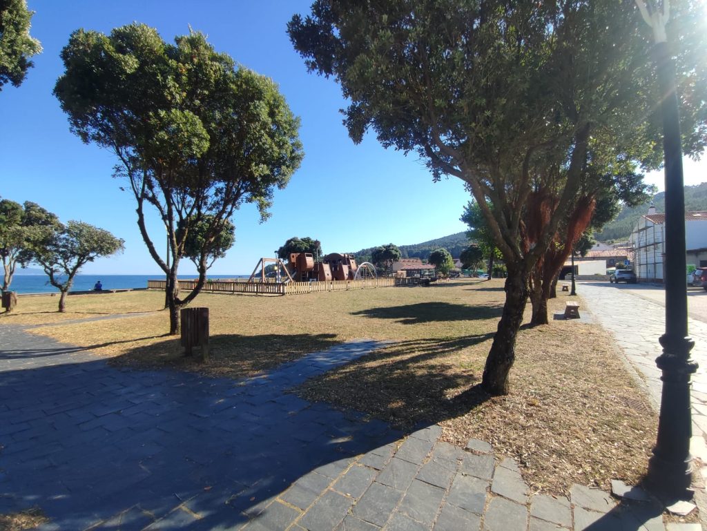 Accesos a la playa de Sardiñeiro y áreas de recreo, Fisterra
